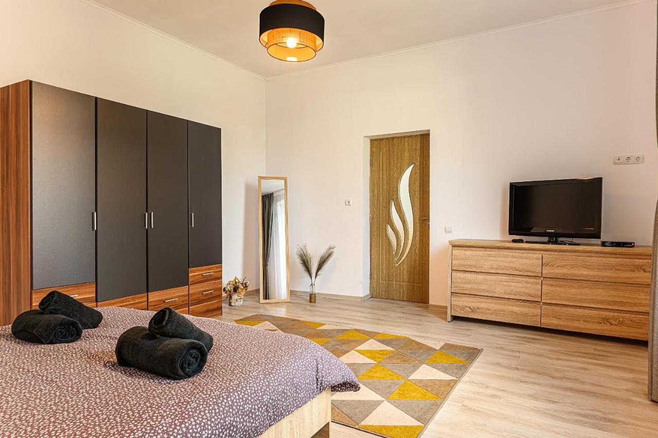 Mountain Oasis Apartment Sinaia Exterior photo